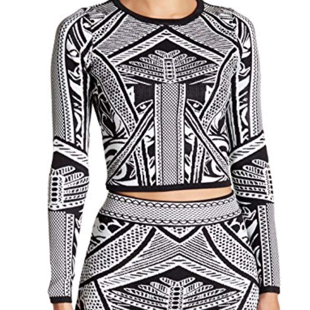 Wow couture crop sweater Medium